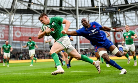 Garry Ringrose escapes Sekou Macalou’s clutches to run in for Ireland