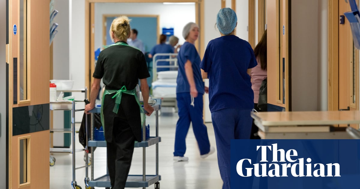 Resident doctors' 29% pay claim is non-negotiable, BMA chair says