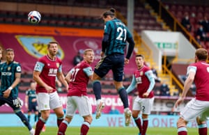 Pascal Struijk out-jumps the Burnley defence.