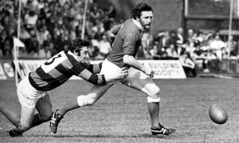 Ray Gravell starring for Llanelli in the mid 1970’s