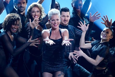 Pink performs with the cast of Chicago