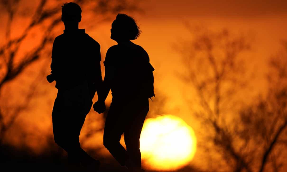 Life expectancy falls