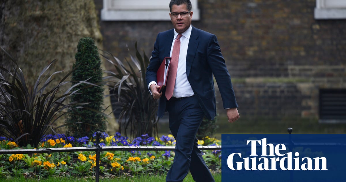 Johnson must make climate a priority or Cop26 will fail, say leading figures | Environment | The Guardian