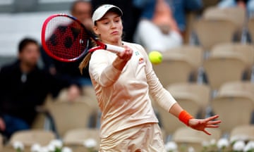 Elena Rybakina faces Greet Minnen in her first-round match.