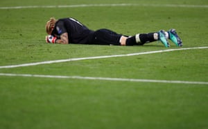 Meanwhile Karius sinks to the truf. It’s an age before anyone comes over to console him. So much for ‘You’ll Never Walk Alone’ – it looks as though the young Liverpool keeper has been frozen out by his heartbroken team-mates.