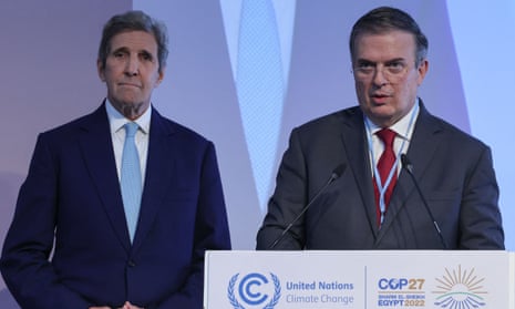 The US climate envoy, John Kerry, and the Mexican foreign minister, Marcelo Ebrard, at Cop27.