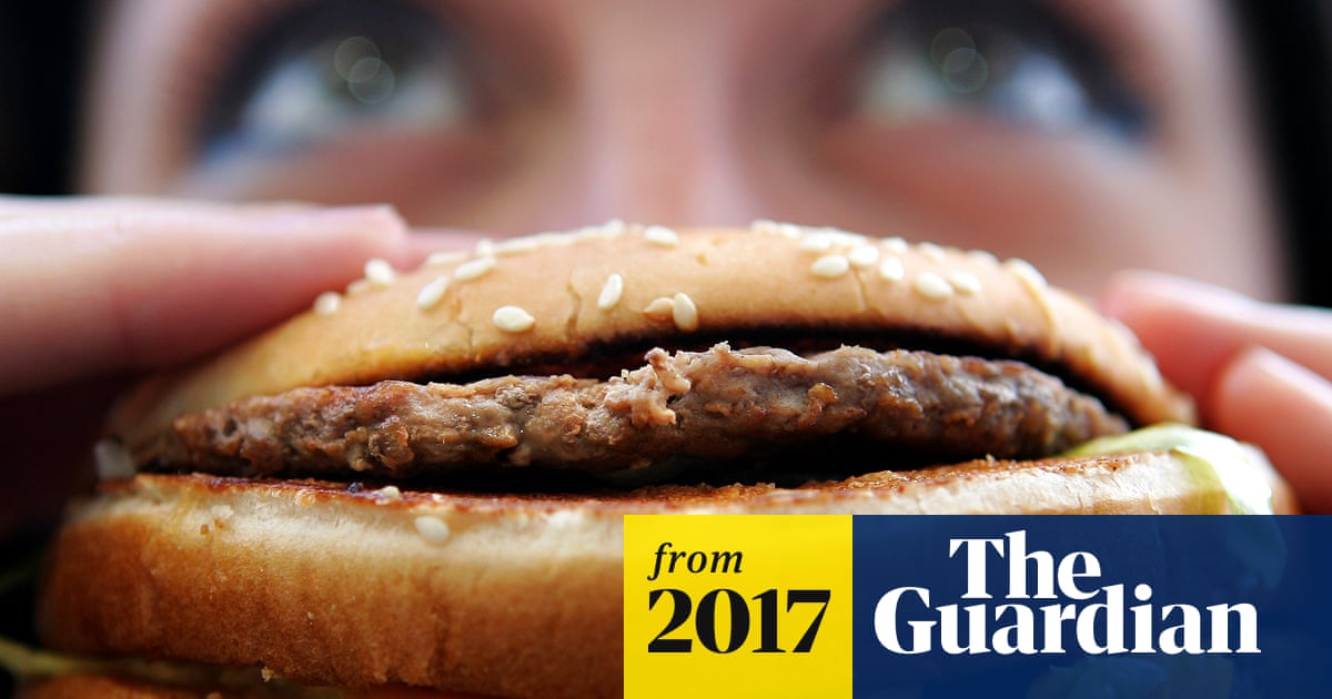 Children living near fast food outlets more likely to gain weight – study |  Obesity | The Guardian