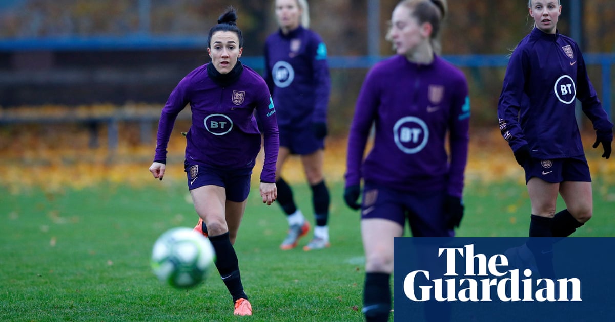 England manager Phil Neville admits Lionesses form has been ‘unacceptable’