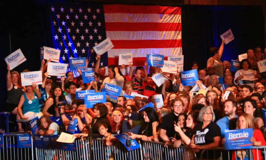 Bernie Sanders Dallas crowd