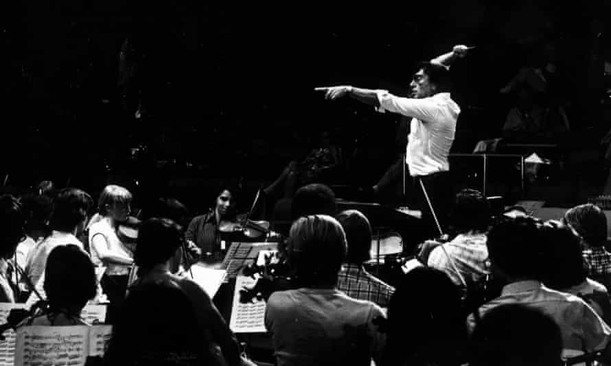 Claudio Abbado rehearsing with the European Youth Orchestra in 1979.