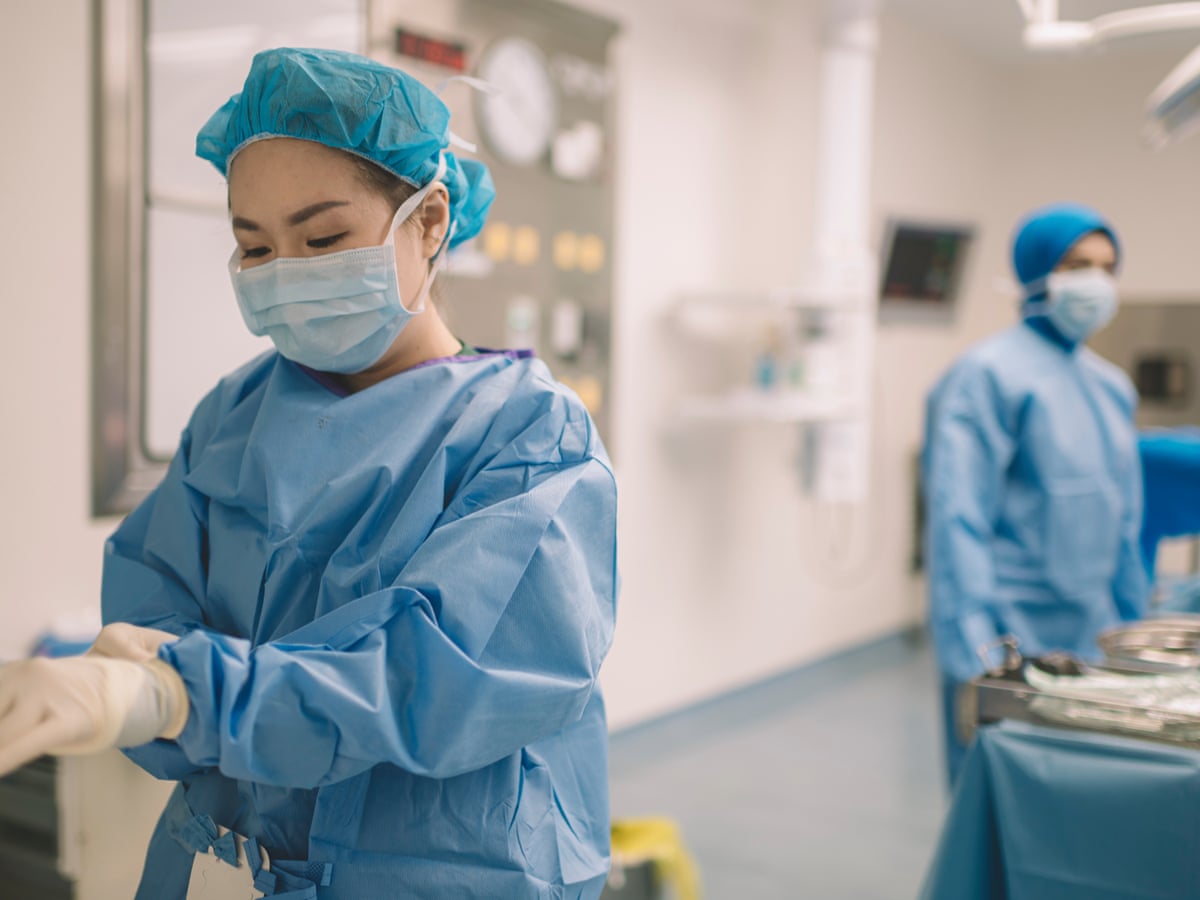 Female Surgeon female-surgeon