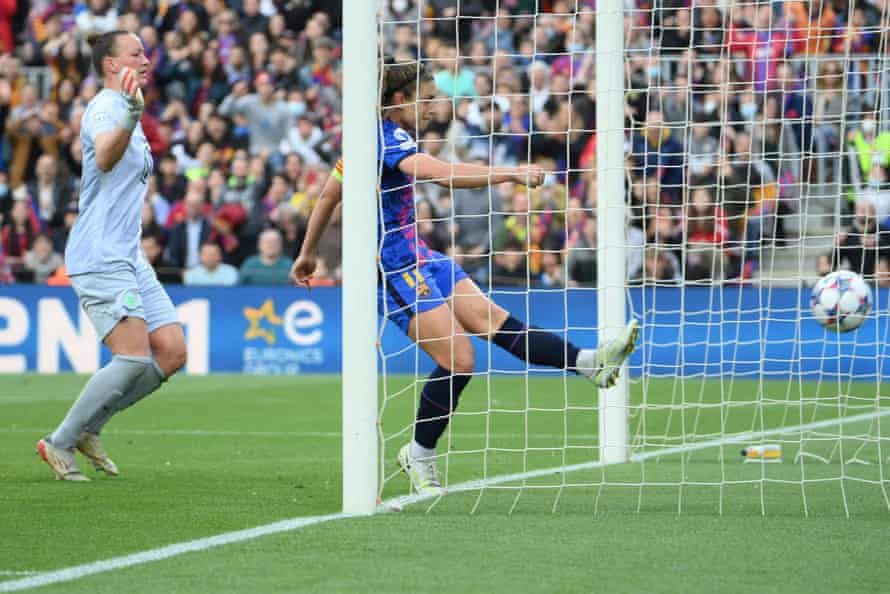 Barcelona v Wolfsburg: Women’s Champions League semi-final, first leg – live! | Women's Champions League 2 Alexia Putellas gets number four.