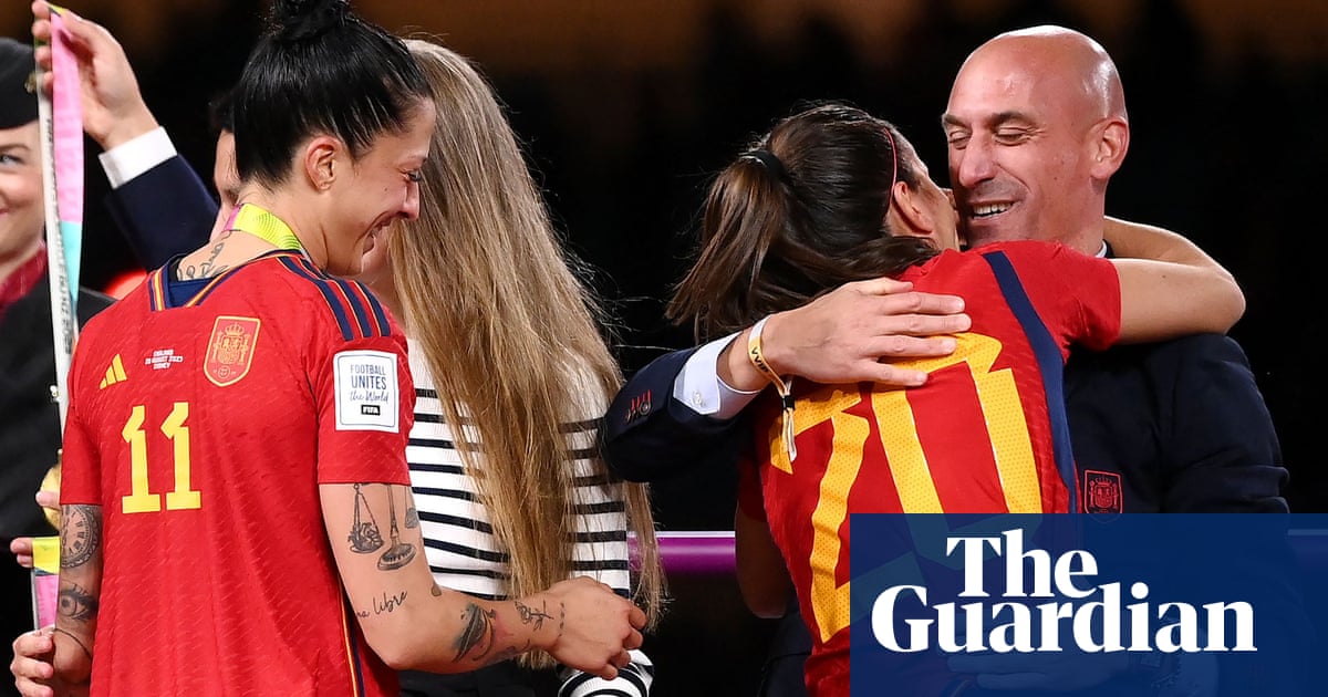 Spanish acting PM says FA chief’s apologies for kiss are ‘not enough’