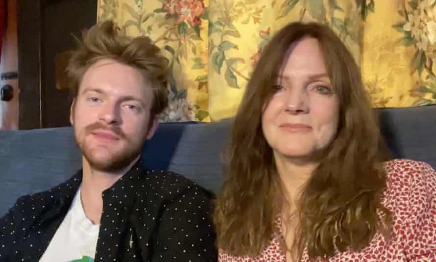 Phineas O'Connell och Maggie Baird.