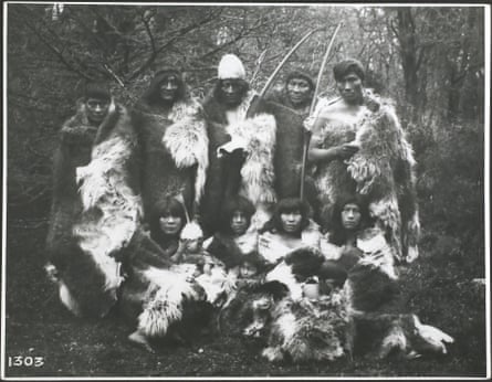 People of the Selk’nam tribe wearing furs, circa 1890-1900.