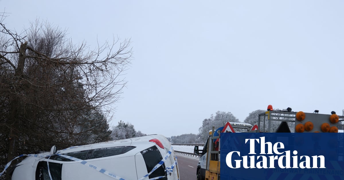 Storm Goretti batters UK with heavy winds and snow