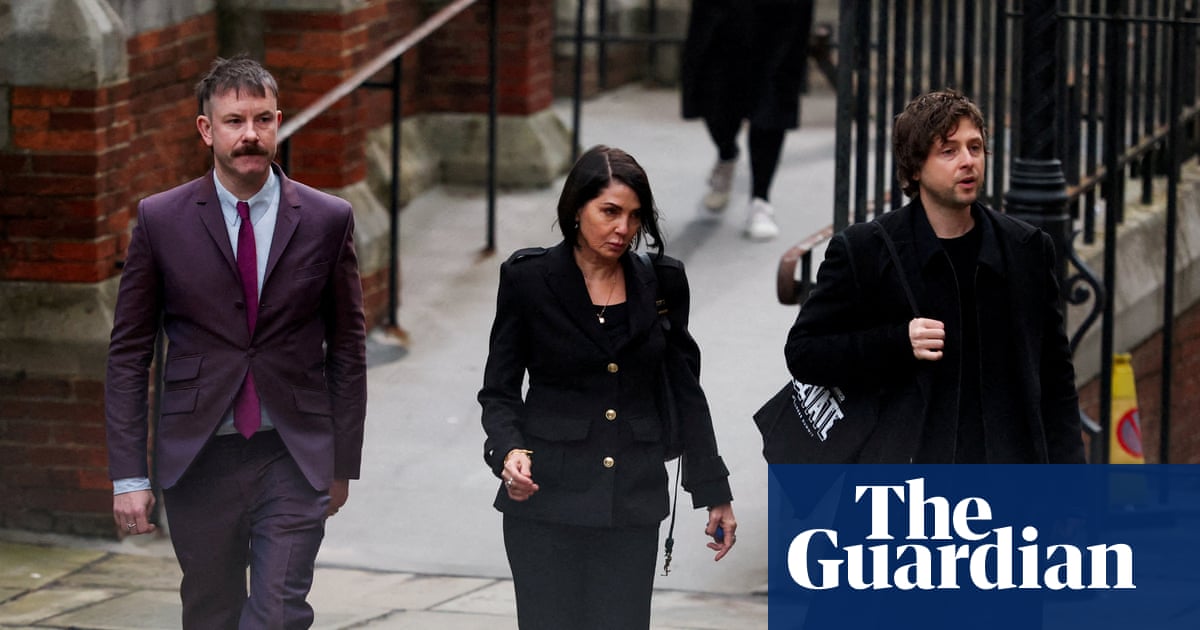 Ex-Mail on Sunday journalist denies ordering blag' of Sadie Frost's medical information