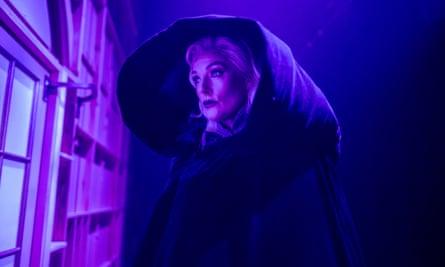 Kingsley waits behind the stage during the final few seconds before her first appearance.