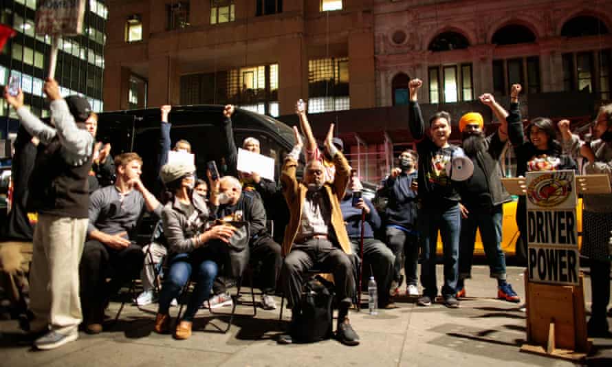 Yellow cab drivers be a rally demanding indebtedness forgiveness for cabbies, on with immoderate drivers taking portion successful a hunger strike, extracurricular City Hall successful New York connected 20 October 2021.