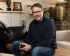 Billionaire Chris Rokos, who paid £330m in tax last year, to quit UK