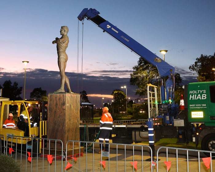 Take a stand on racism or send a message against violence: what should happen to the Nicky Winmar statue?