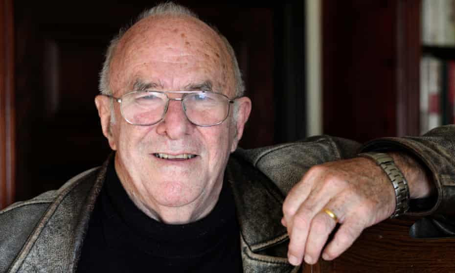 Clive James in 2009. He became a paradox: at once a high-minded litterateur and an avuncular TV bloke. 