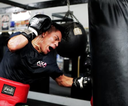 Large dipper, boxing and bikers in LA: Wembley to Soweto initiative 2022 – photograph essay | Pictures 16 Body Shot – National Champion, Chris, works out at TG Boxing Gym, Los Angeles
