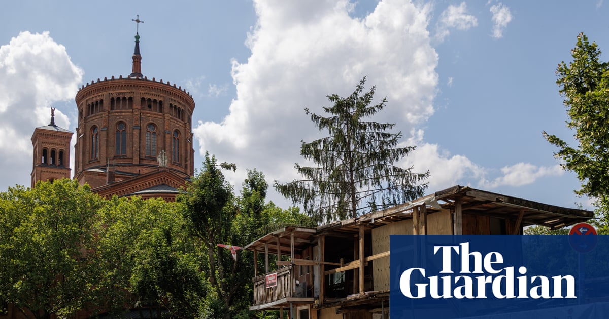 ‘A symbol of resistance’: the fight to save treehouse built on no man’s land next to Berlin Wall