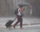 Queensland braces for days of heavy rain as BoM issues flood warnings for parts of state