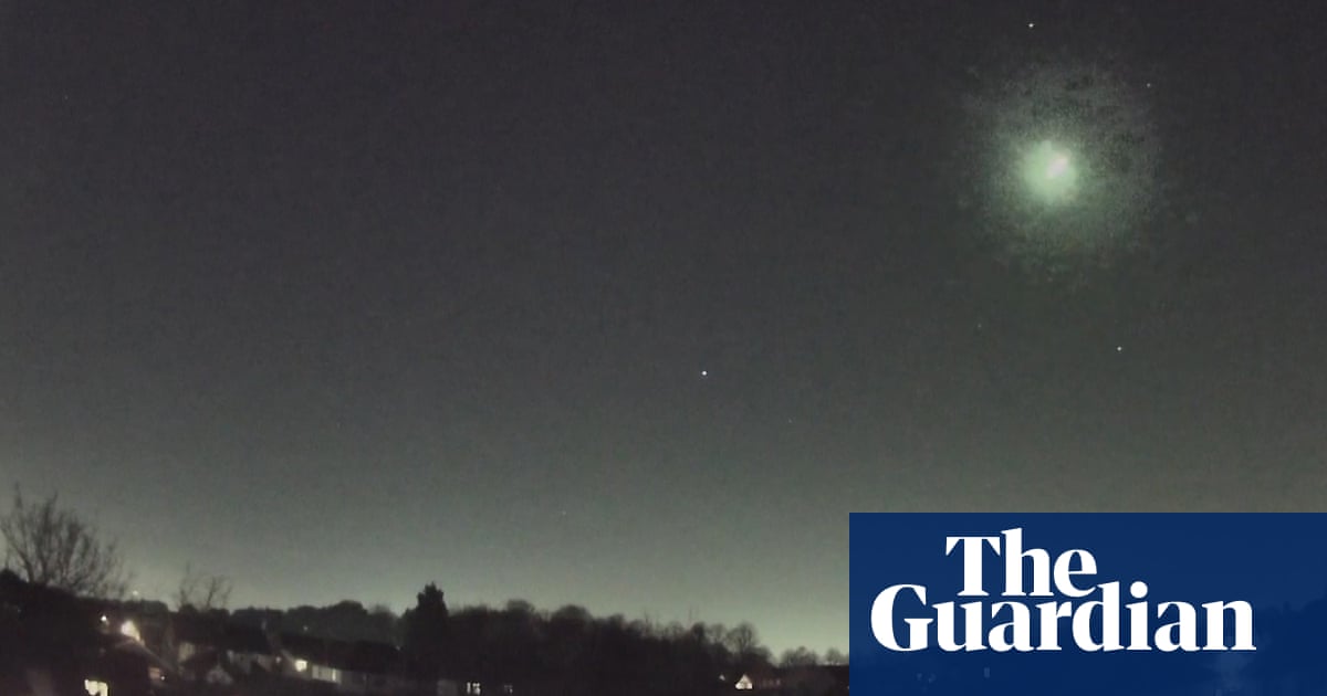Large meteor 'fireball' blazes across the UK, lighting up skies â€“ video - The Guardian