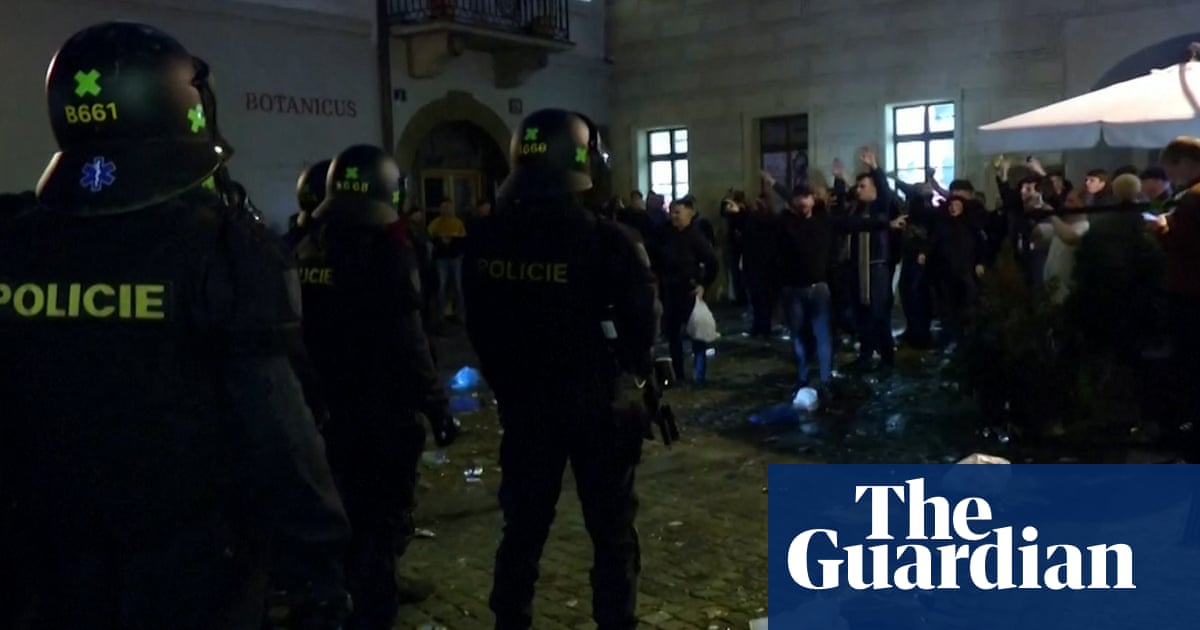 England fans clash with Prague police before defeat to Czech Republic - video