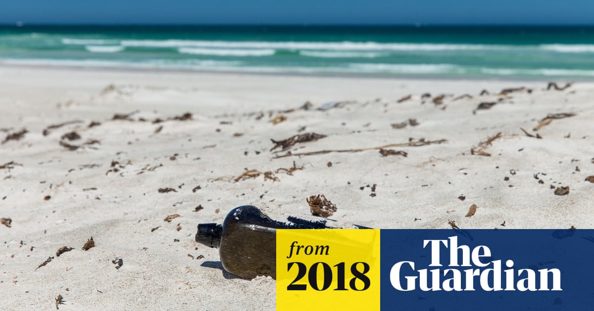 World's oldest message in a bottle found by beachwalker in Australia
