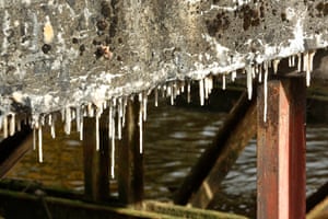 Concrete stalactites