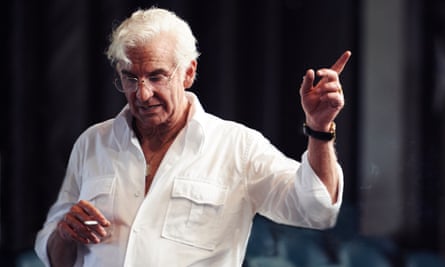 برادي من أجل برادلي... برادلي كوبر في دور ليونارد بيرنشتاين في فيلم مايسترو.