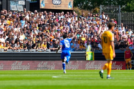 Goal celebrations for Bobby Kamwa