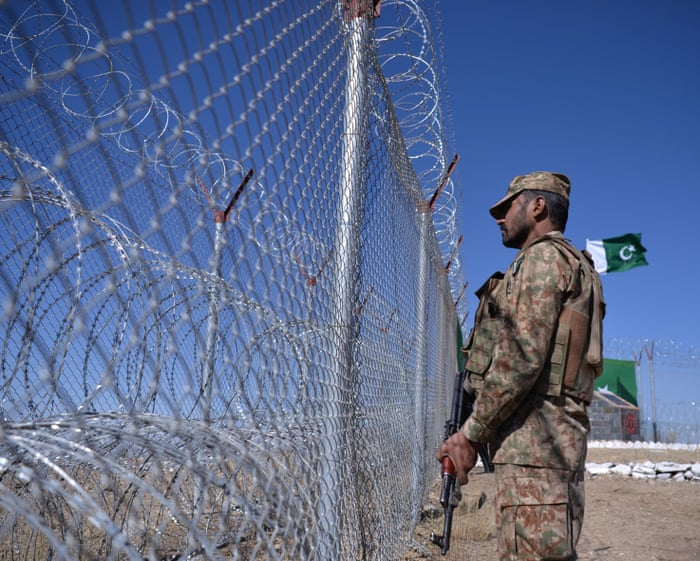 Pakistan security forces kill 35 militants in raids on Pakistani Taliban