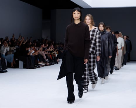 Old Model Cos Cos takes centre stage at New York fashion week and Gwyneth Paltrow ...
