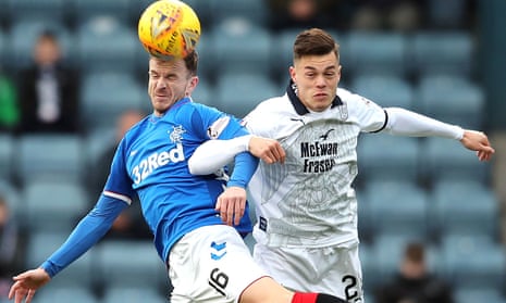Rangers’ Andy Halliday (left) and Dundee’s Cammy Kerr battle for the ball.