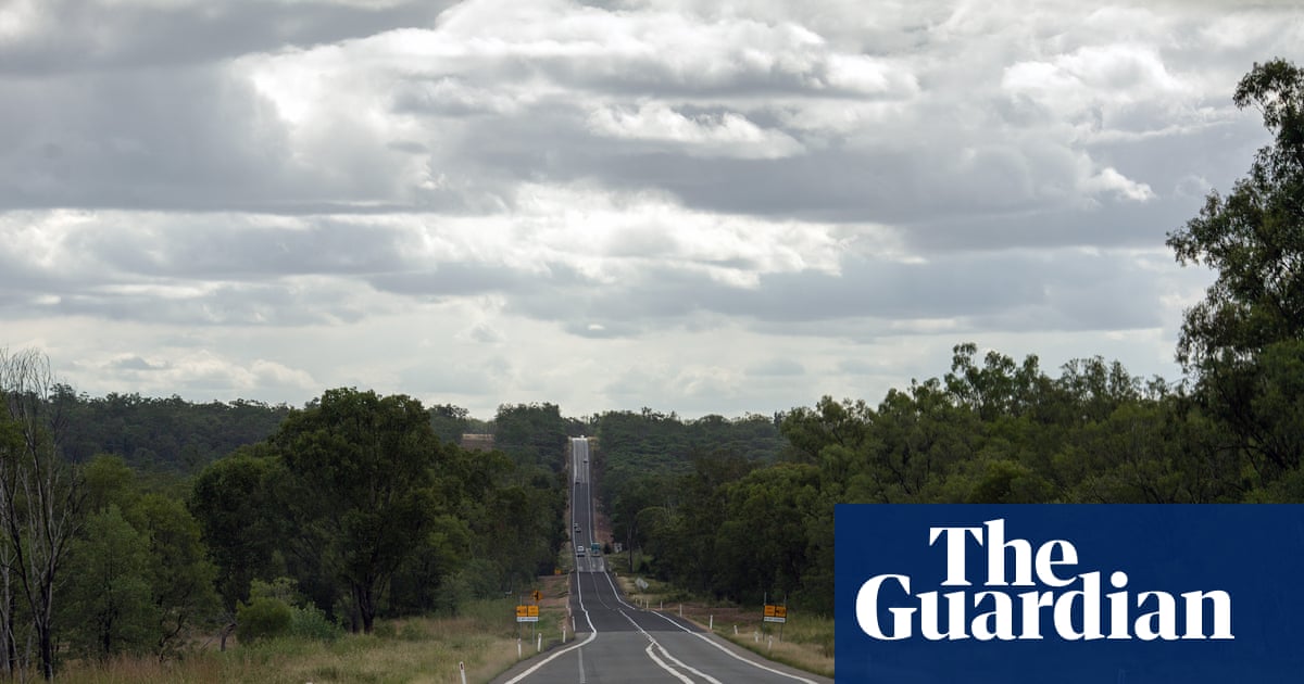 Four dead after two-car crash in remote central Queensland