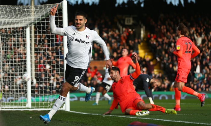 Fulham evita reação de Huddersfield para aumentar as esperanças de promoção