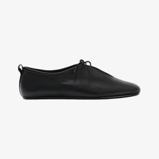 Zara Leather ballet flats in black.