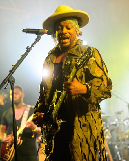 D’Angelo playing in Manchester, Tennessee, in 2015.