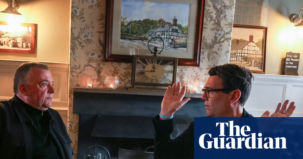 Burnham pledges business rate cuts for pubs, cafes and other small businesses