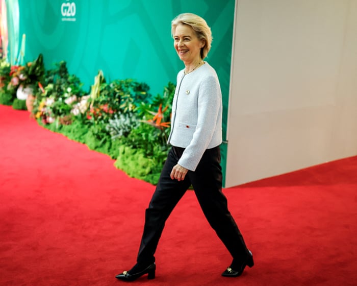 Ukraine's borders cannot be changed by force, says Ursula von der Leyen – video