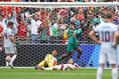 Ismaila Sarr scores for Senegal.