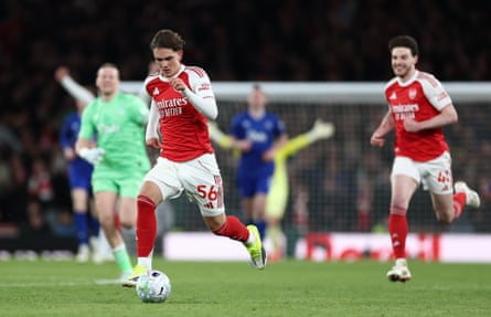 Max Dowman breaks through on his way to score Arsenal’s second goal against Everton, with Jordan Pickford trailing and Declan Rice grinning