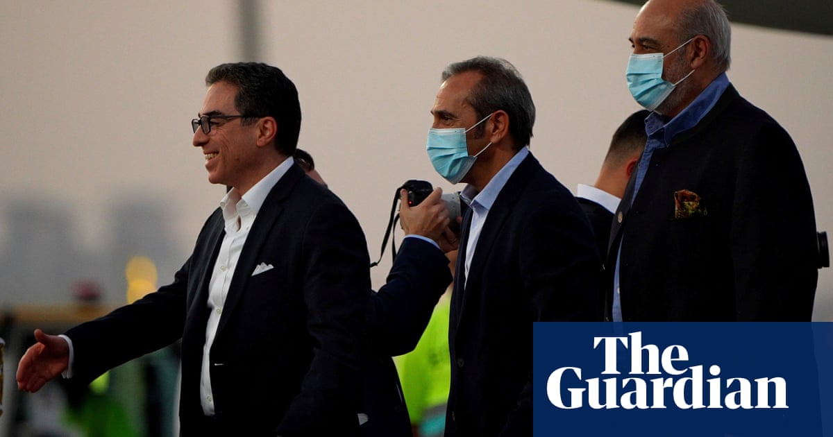 Five Americans head home in $6bn US-Iran prisoner swap deal