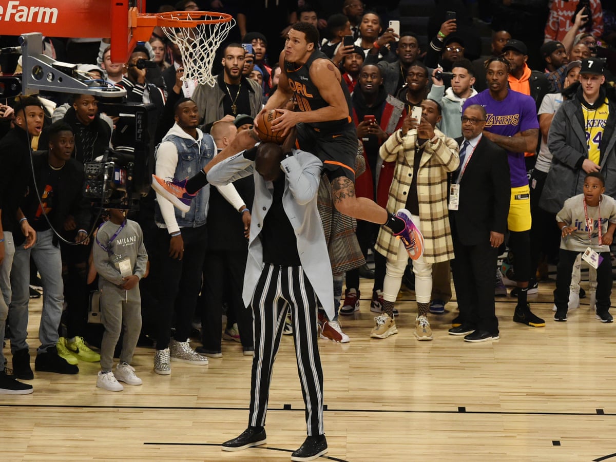 Aaron Gordon Leaps Over 7ft 5in Tacko Fall But Jones Jr Wins Nba Dunk Contest Nba The Guardian