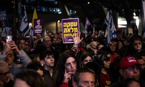 Relatives of Israeli hostages and supporters demanding the Israeli government adhere to the ceasefire