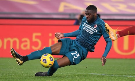 Fikayo Tomori in action in Serie A.
